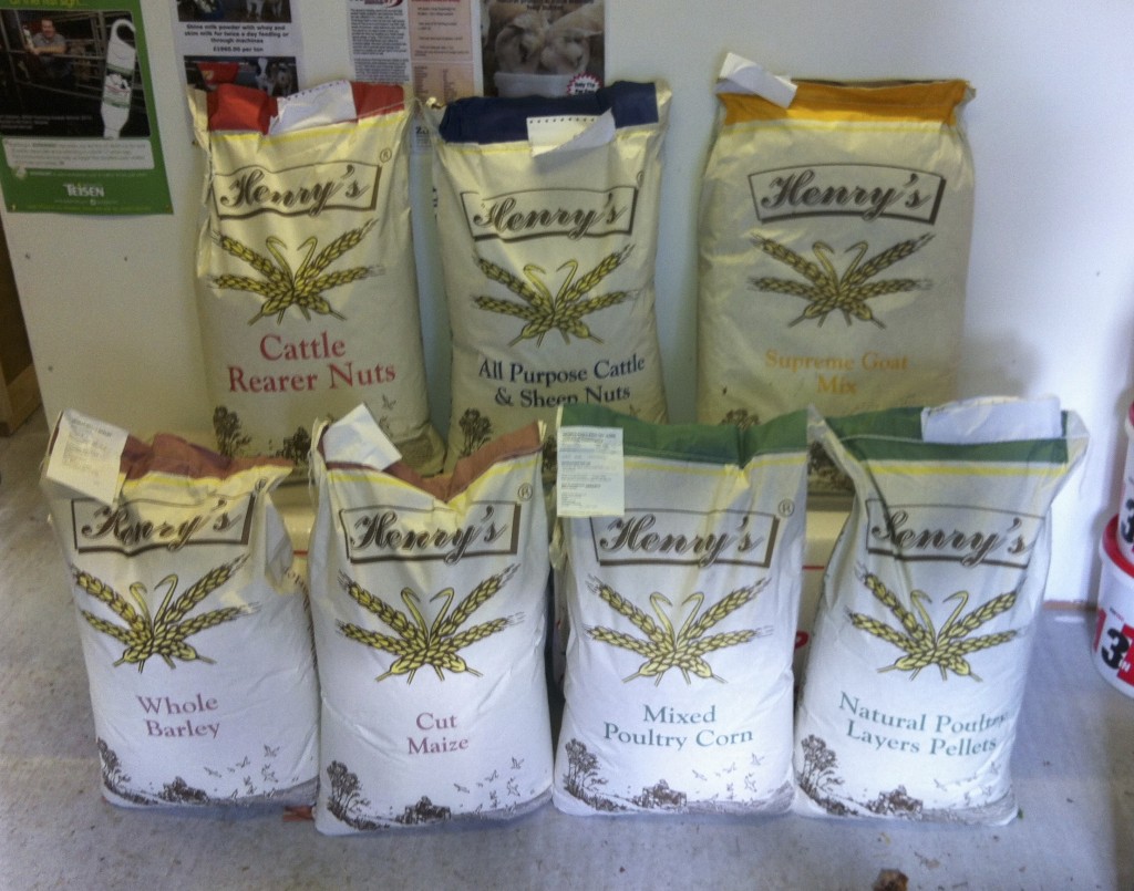 Animal feeds & farm supplies in Gloucestershire GL2 3SWEquine supplies